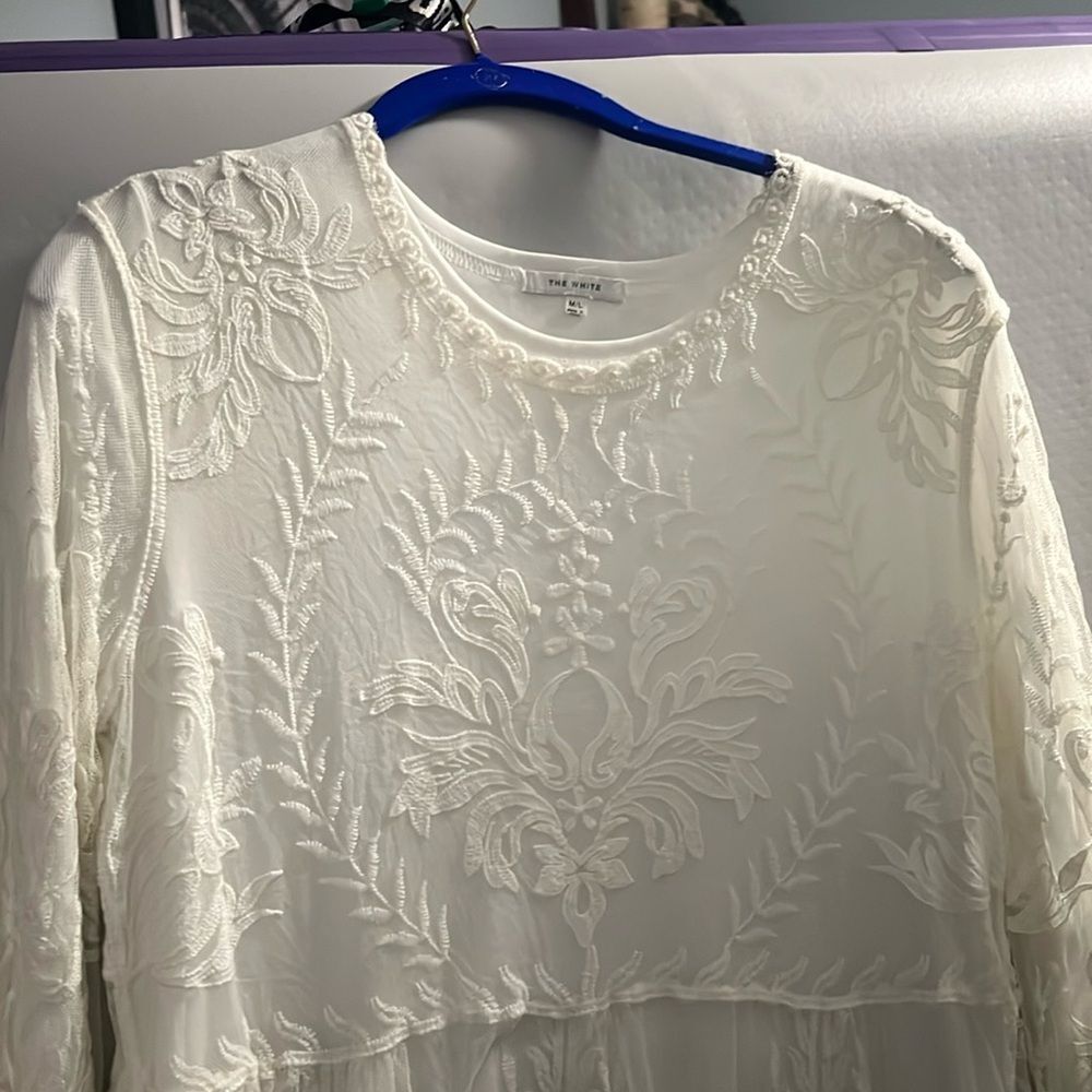 The White Lace Maxi Dress M/L with Long Sleeves & POCKETS